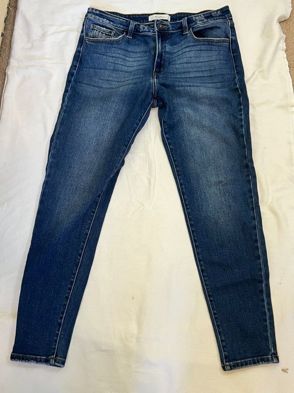 KanCan Signature Jeans
